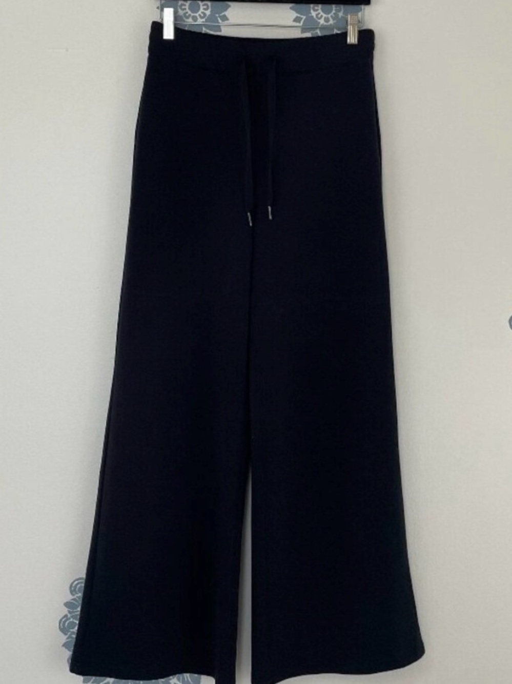 Spanx Air Essentials Wide Leg Pull On Pants in Black Size Large